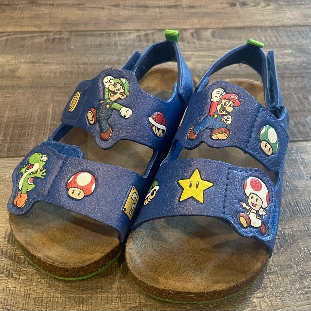 Kids Super Mario Sandals, Size 12